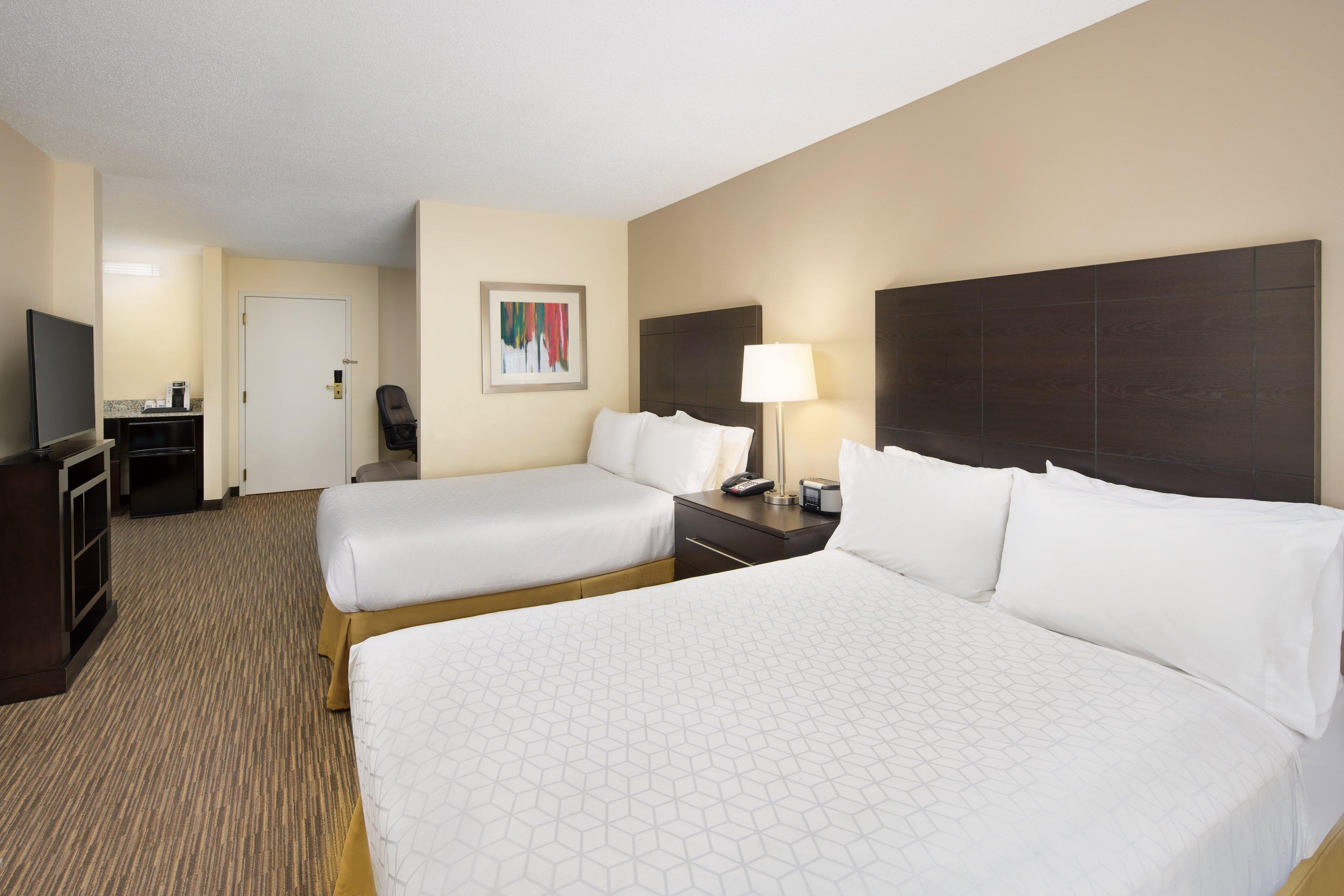 Holiday Inn Express & Suites Alpharetta, An Ihg Hotel Exterior photo